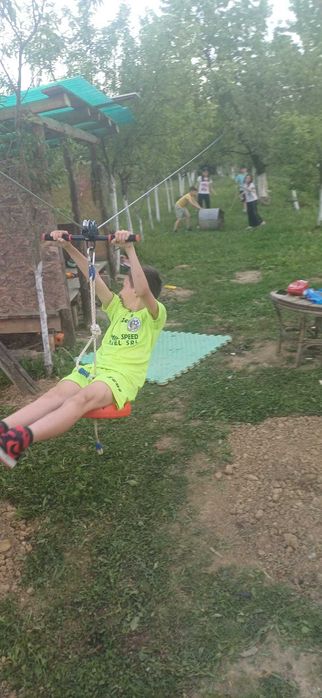tiroliana loc joaca