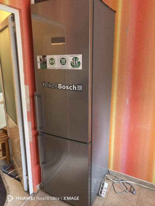 Продавам Хладилник с фризер Bosch No Frost Инокс