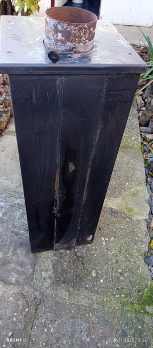 Soba pe lemne sau brichete