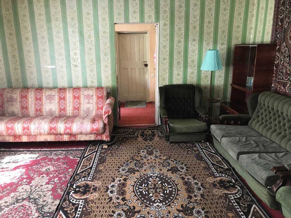 2 комнатный дом семейной паре на участке у ворот госпиталя 300 $