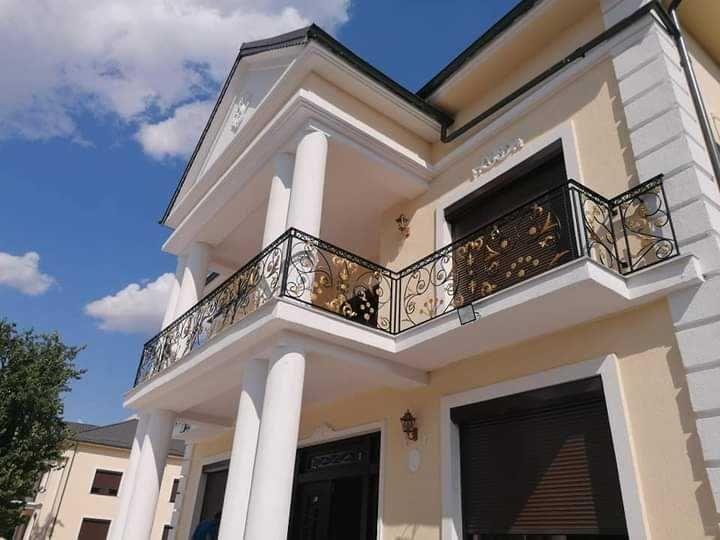 Balcoane si balustrada din fier forjat