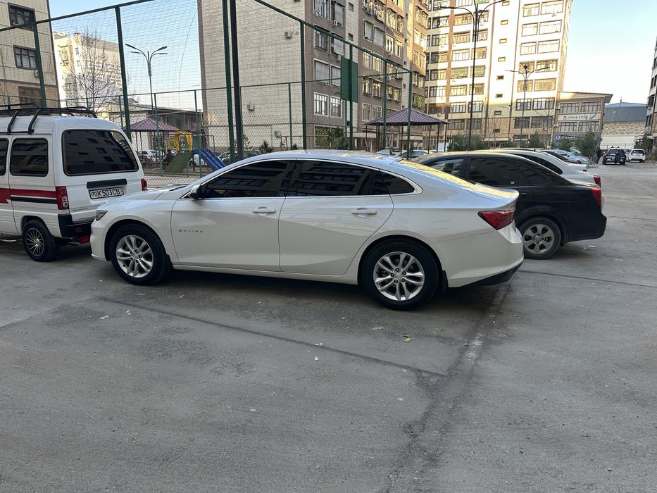 Malibu 2.4 atmosferni ideal 55.000 yurgan kraska toza tayor moshina