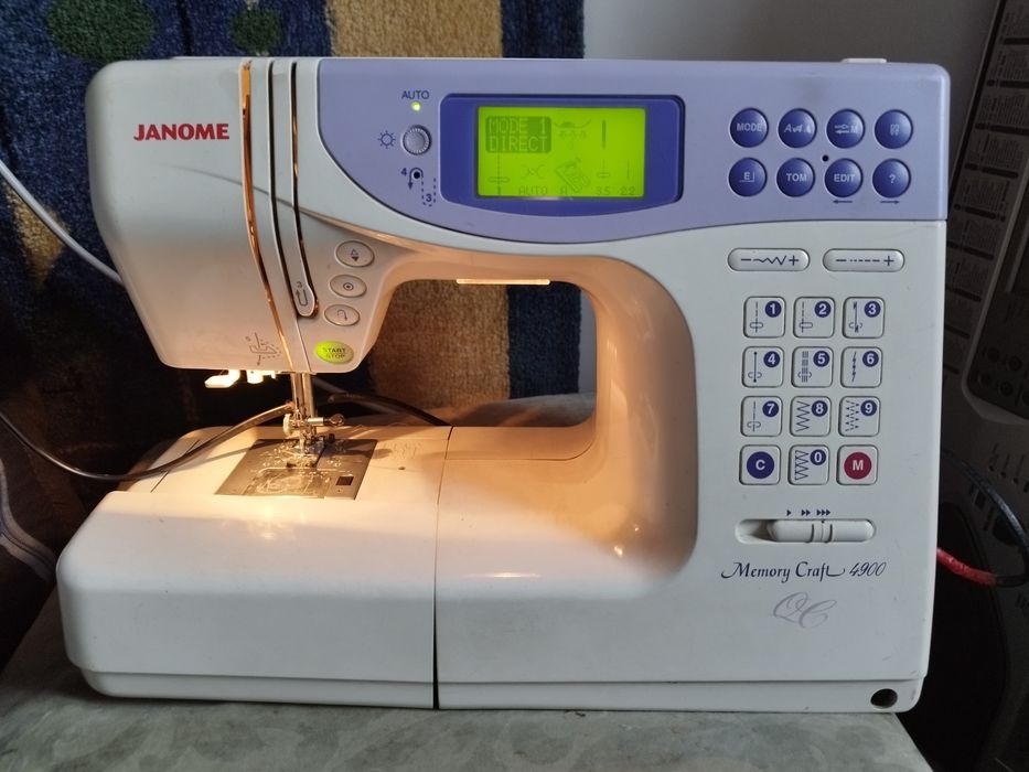 Продам швейную машинку  Janome memory craft 4900