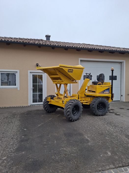 Dumper 2 to,Rotativ si cu lift la 1, 75.Masa proprie 2 to