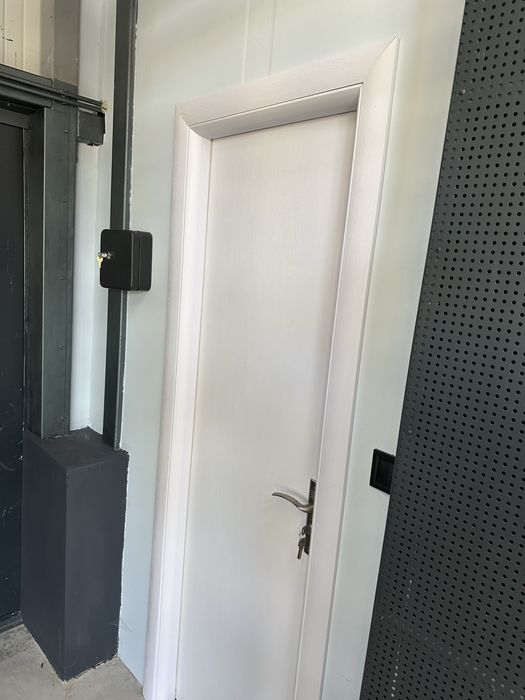 Интериорни врати