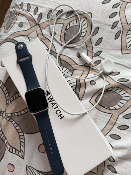 Apple Watch SE (Gen 2) 40mm