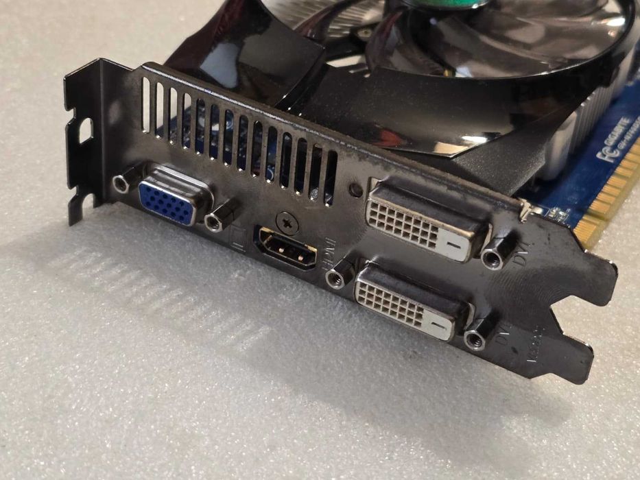 Placa video GIGABYTE GT 740 OC 2GB GDDR5 128bit (GV-N740D5OC-2GI) v2.0