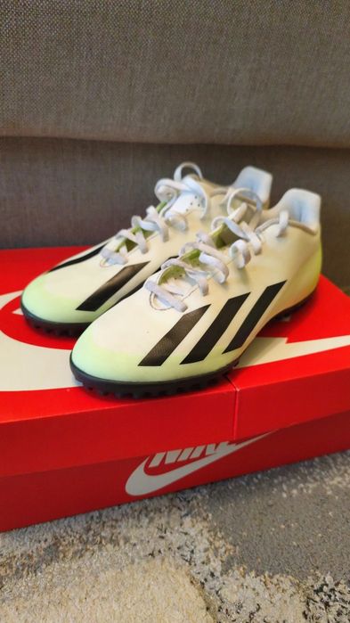 Ghete adidas mărimea 40