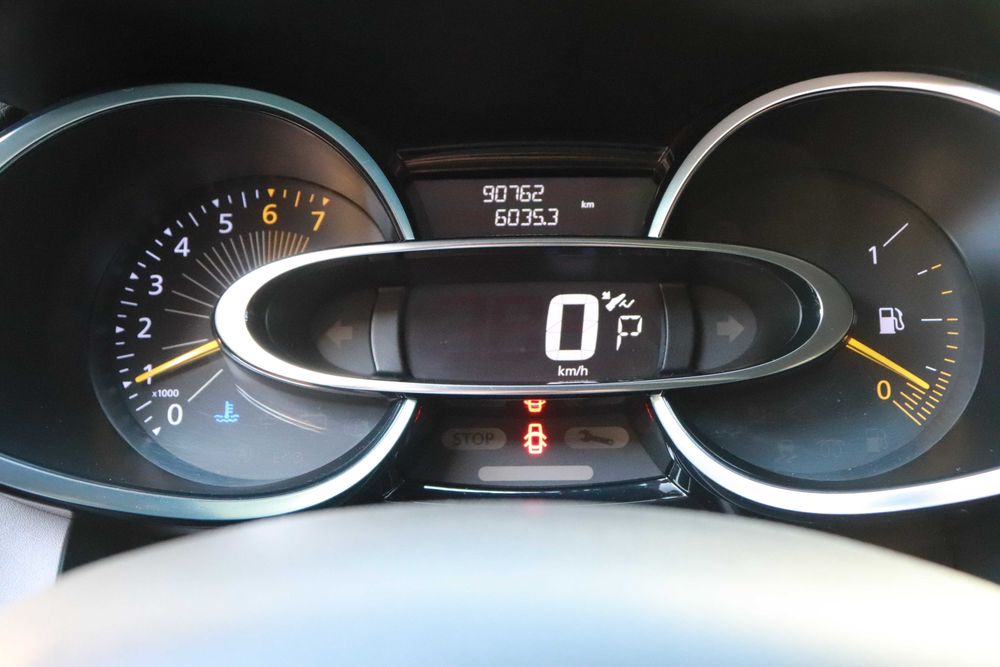 Renault Clio IV 1.2 TCe 120 CP EDC Automată | 2016 | 90.762 km