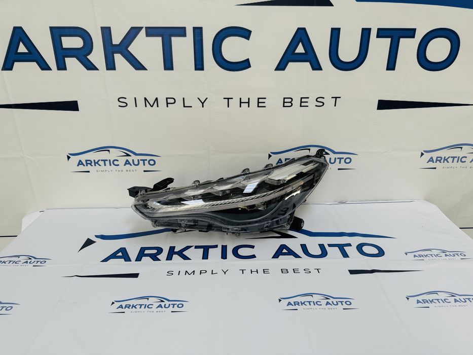 Far stanga Led Toyota Corolla Cross dupa 2021