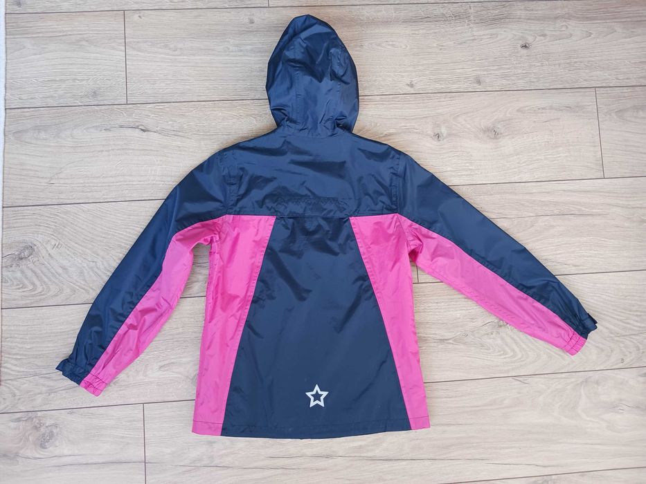 Яке за дъжд, ветровка, размер 134/140см