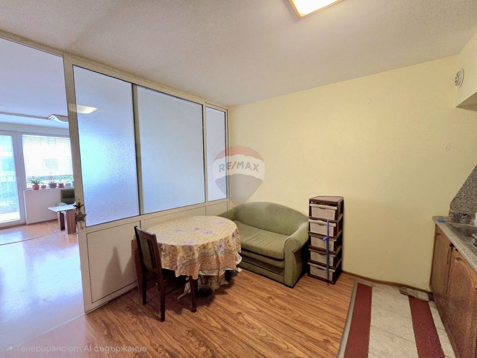 Продава се Двустаен апартамент в Варна, Левски - 88 кв.м за 1072 €/кв.м - Снимка #1