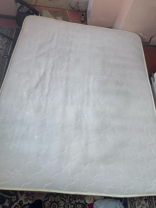 Матрас срочно прадаётся
