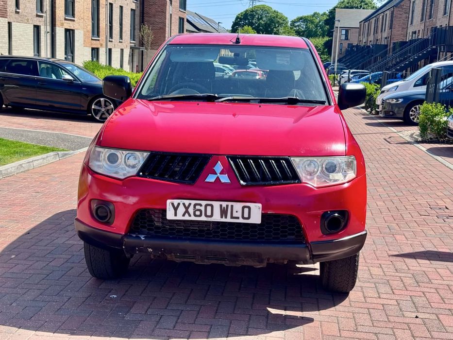 Vand Mitsubishi L200 2.5 DI-D 4 Life 2011  2.5 DI-D 136 cp Euro 5