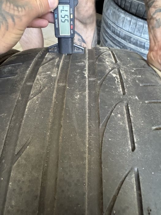 255 35 19 bridgestone vara runflat/steluta