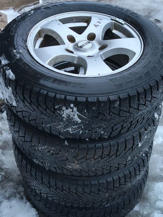 Нива шины диски продам