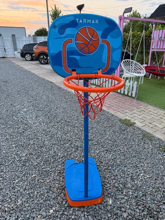 Jucării loc de joaca/cas basket/balansoar/masa
