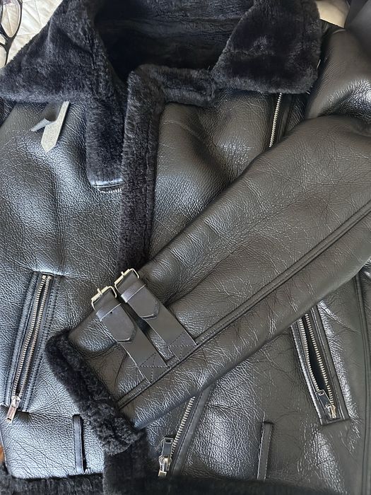 Искуственая дубленка авиатор на весну