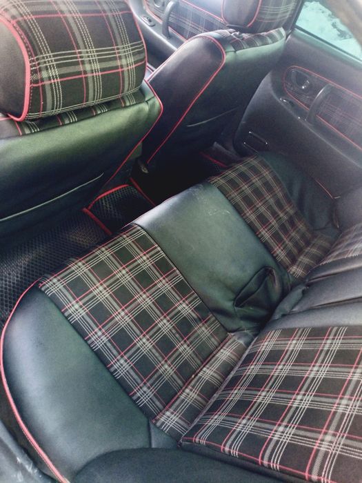 Машина Митсубиси Галант