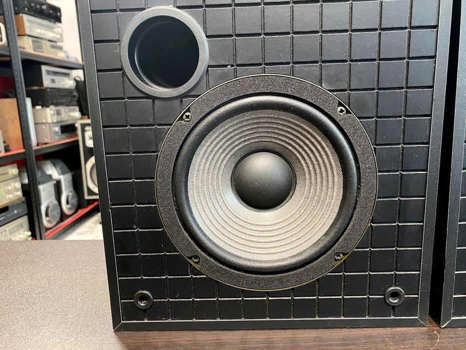Тонколони JBL TLX