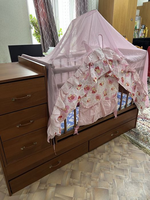 Продается детская кроватка