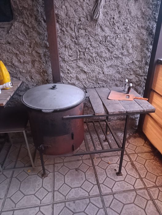 Продам мангал и казан