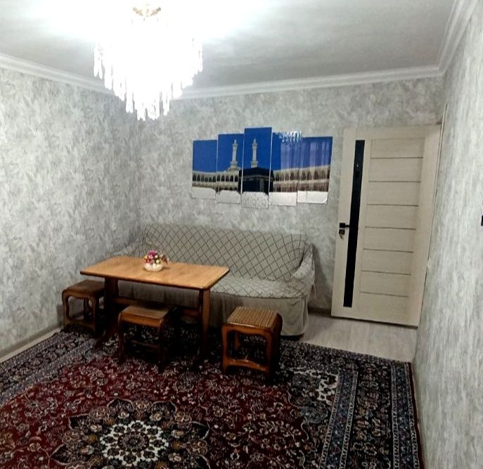 Фархадский, Чиланзар 23 сдается квартира 3/3/4, кирпич 77 серия