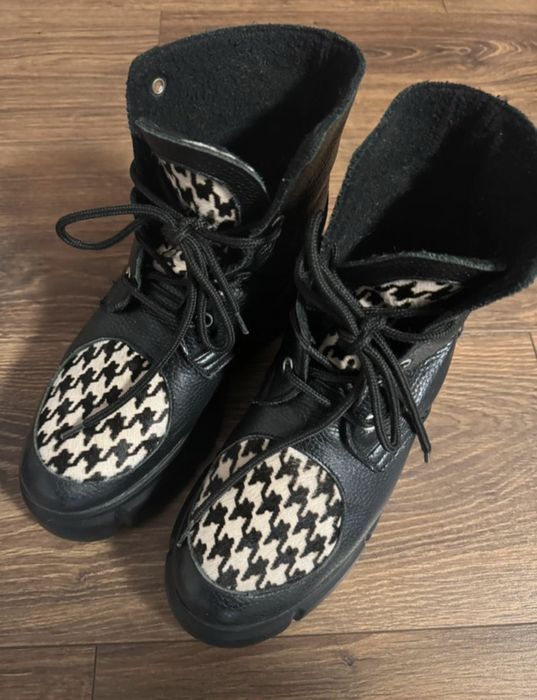 Vând ghete de piele ,mărimea 38