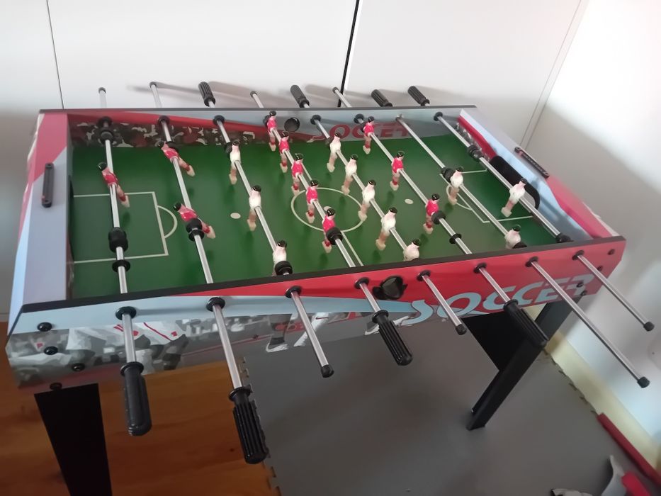 Masă fotbal de masă (Foosball)