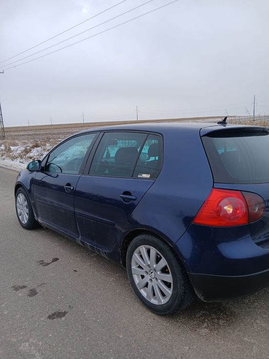 Golf 5.   1.9 TDI