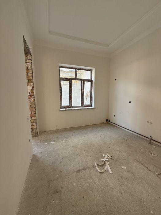 Срочно продаётся 1,3-сотик 5-х комн квартира в Сергели Ханабад