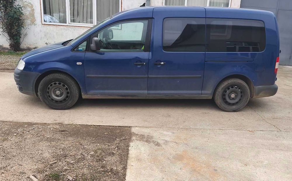 VW Caddy Maxi 2009