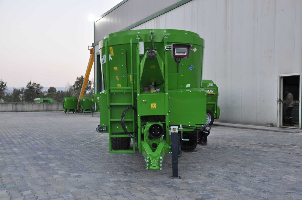 Кормораздатчик Миксер 6КУБ 8КУБ ТУРЕЦКИЙ