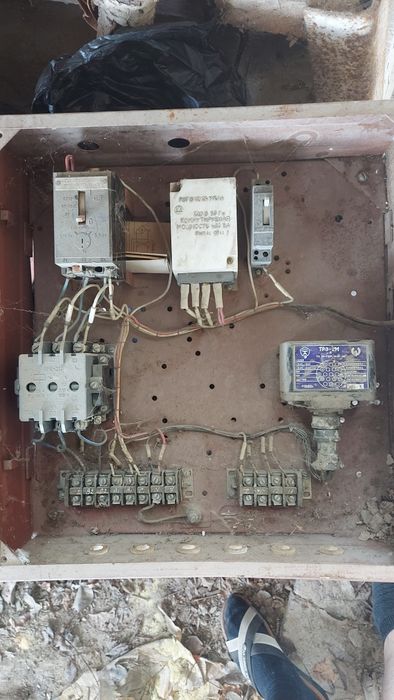 Шкаф управления компрессором вхс-2-4к