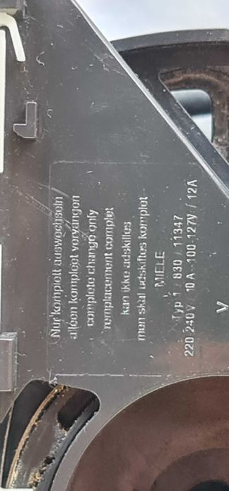 Прахосмукачка Miele S5 EcoLine green 1300W / ЗА Части