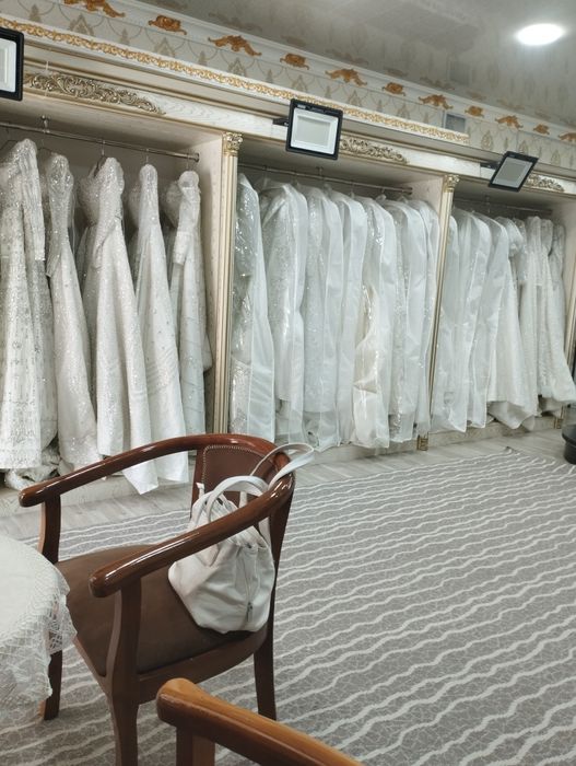 Готовый мебель. Для свадебных салонов