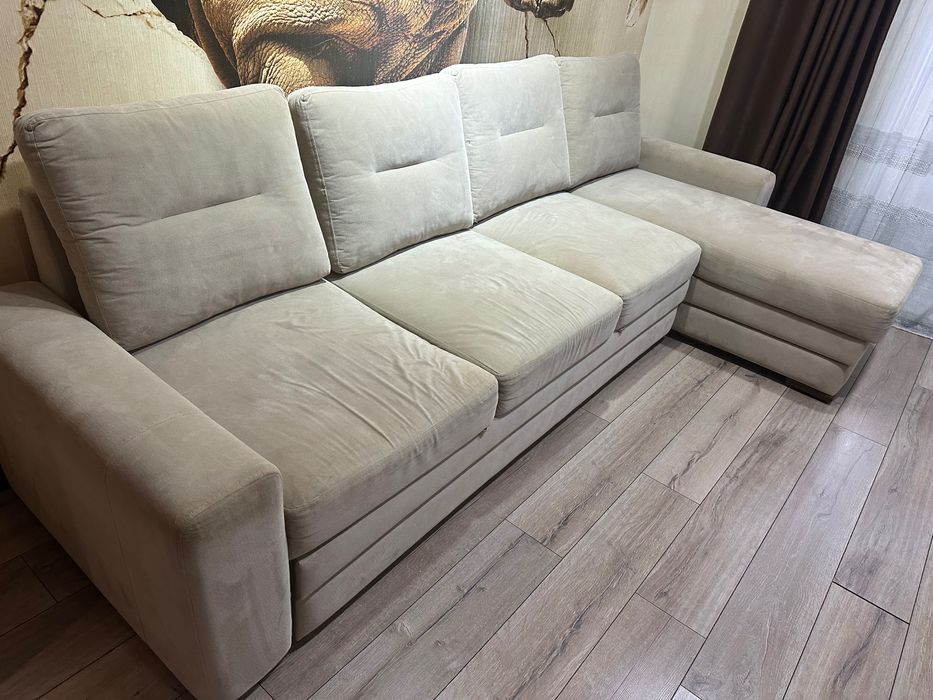 Продам диван угловой