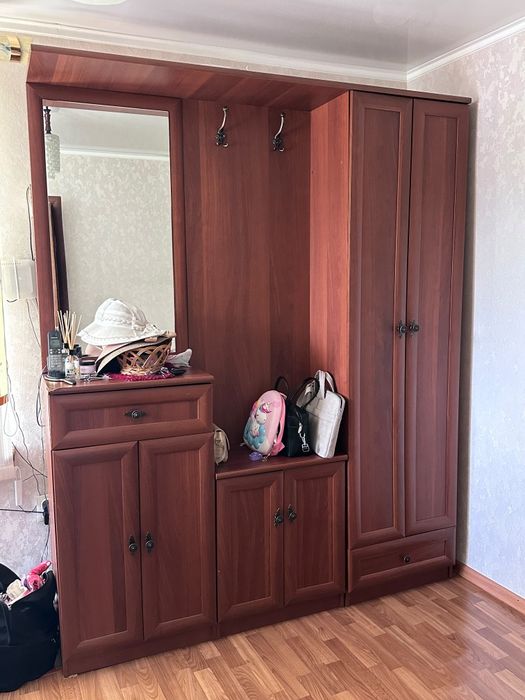Продается   прихожая