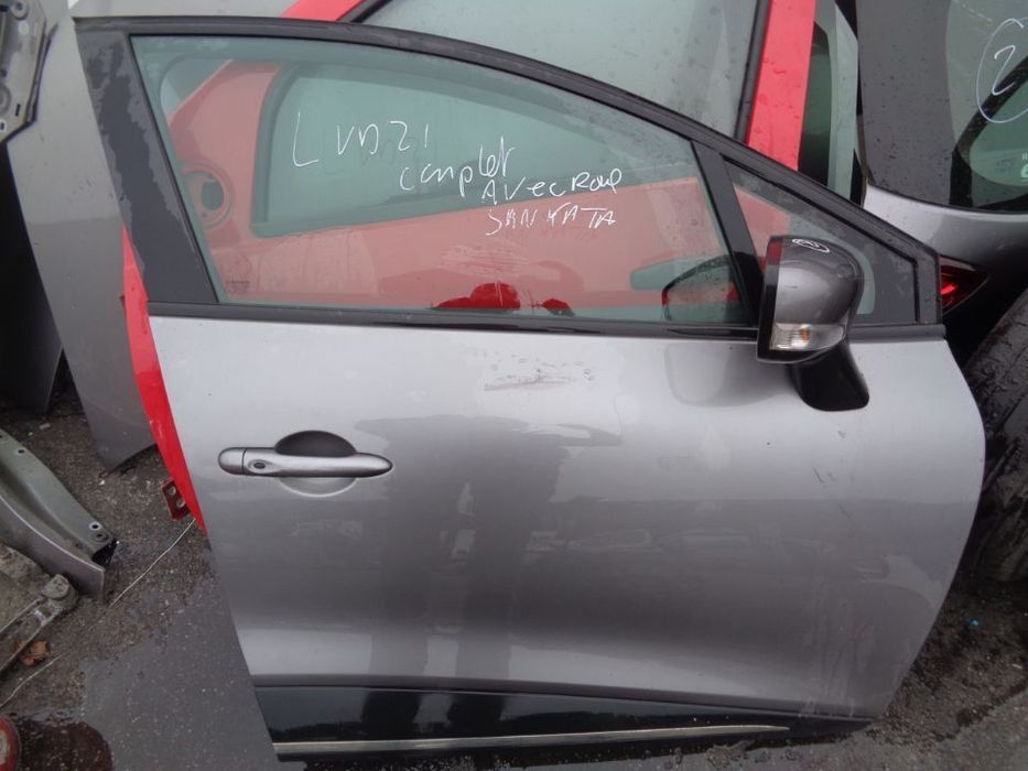 Vand Usa Fata Dreapta Renault Clio 4 din 2010