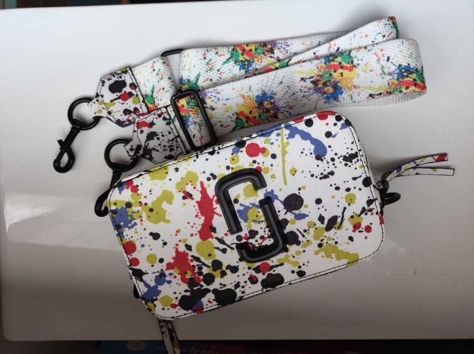 Дамска чанта с дълга дръжка