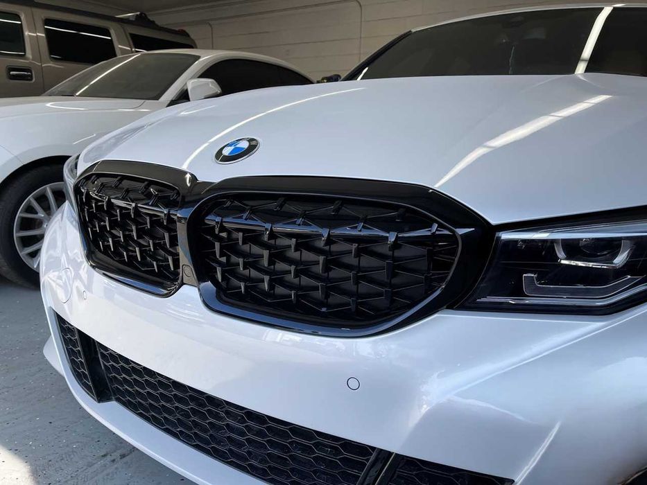 Grila Grile Diamond Nari Duble M BMW G20 G21 2019-2022, Negru Lucios