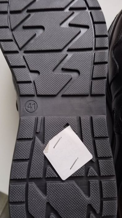 Кроссовка зимние