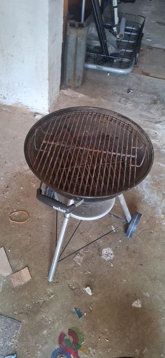 Grătar pe cărbuni Weber  Compact Kettle Ø 47 cm