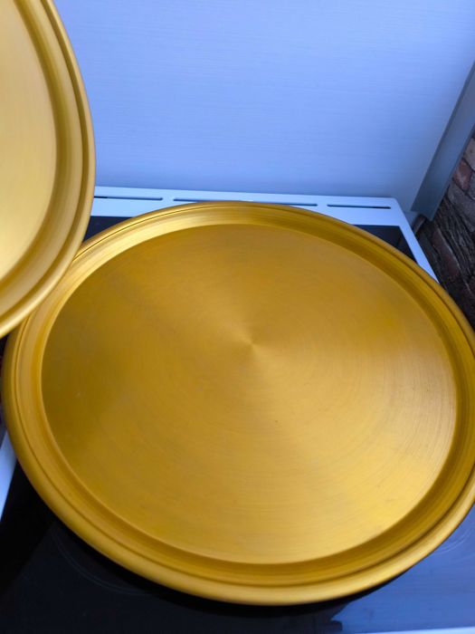 Метална табла за сервиране ф50 см