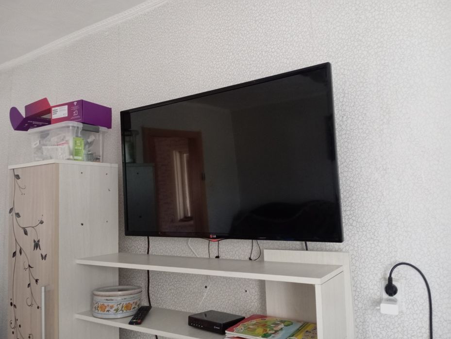 Продается телевизор