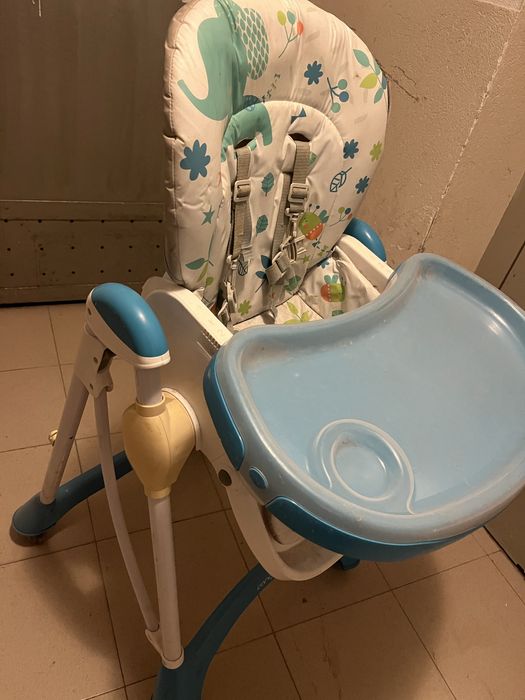 Дтеско столче за хранене
