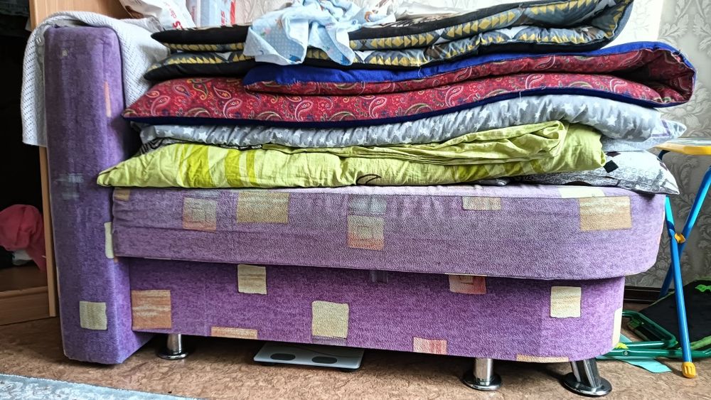 Диван детский. Даром