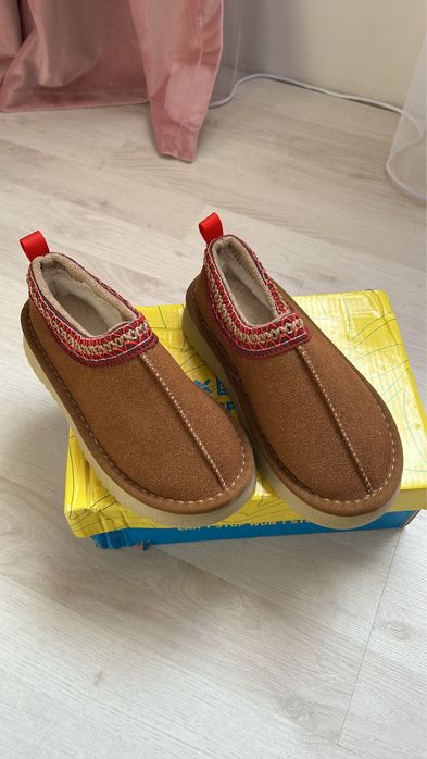 Продаю новую детскую обувь