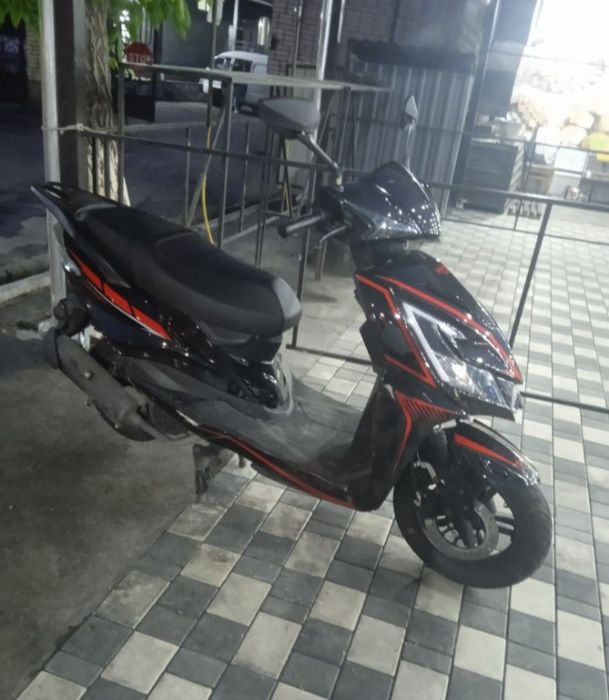 Skutr Wasat sport Srochna sotiladi benzin