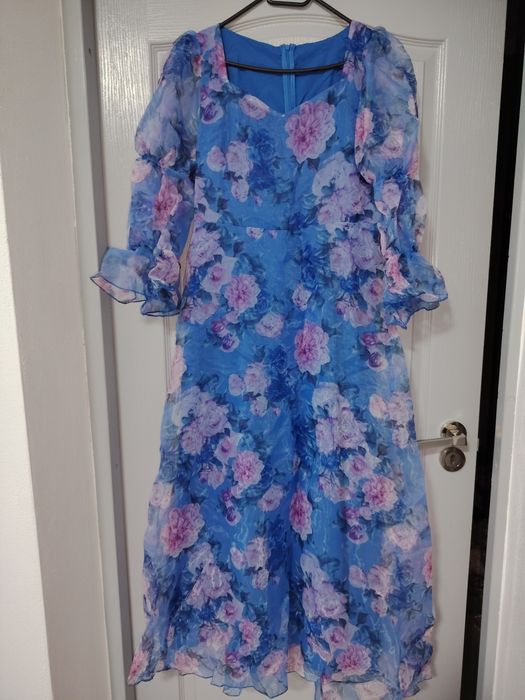 Rochii lungi mărimea L  prețuri diferite la fiecare